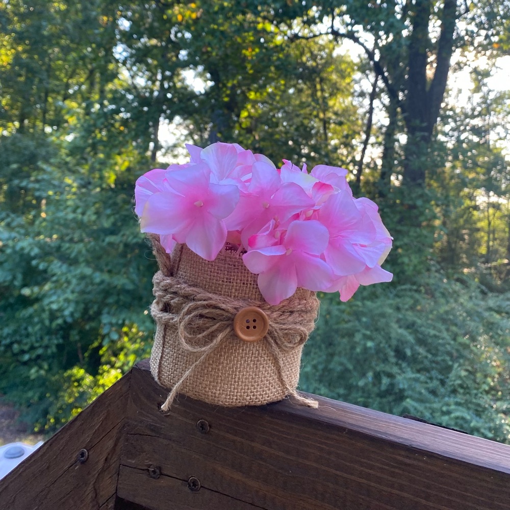 Pink flower decor - Picture 5 of 5